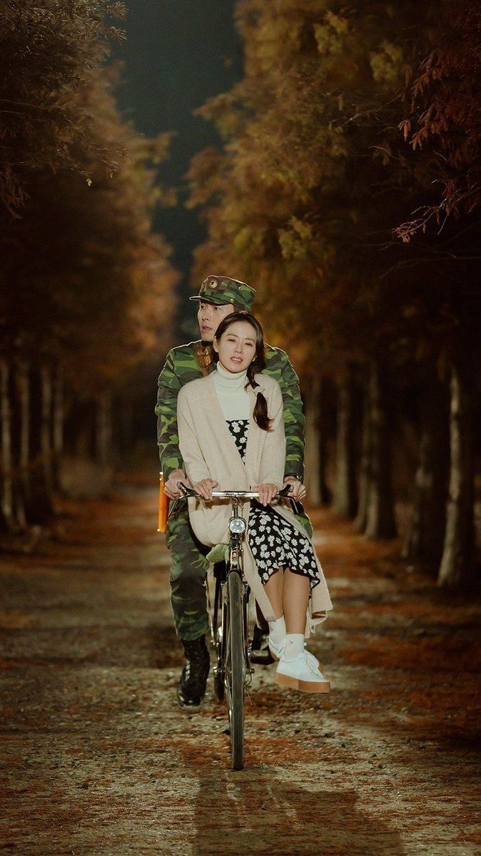 Bộ hình nền đẹp chuẩn tình yêu ngôn tình từ Couple Hạ Cánh Nơi Anh